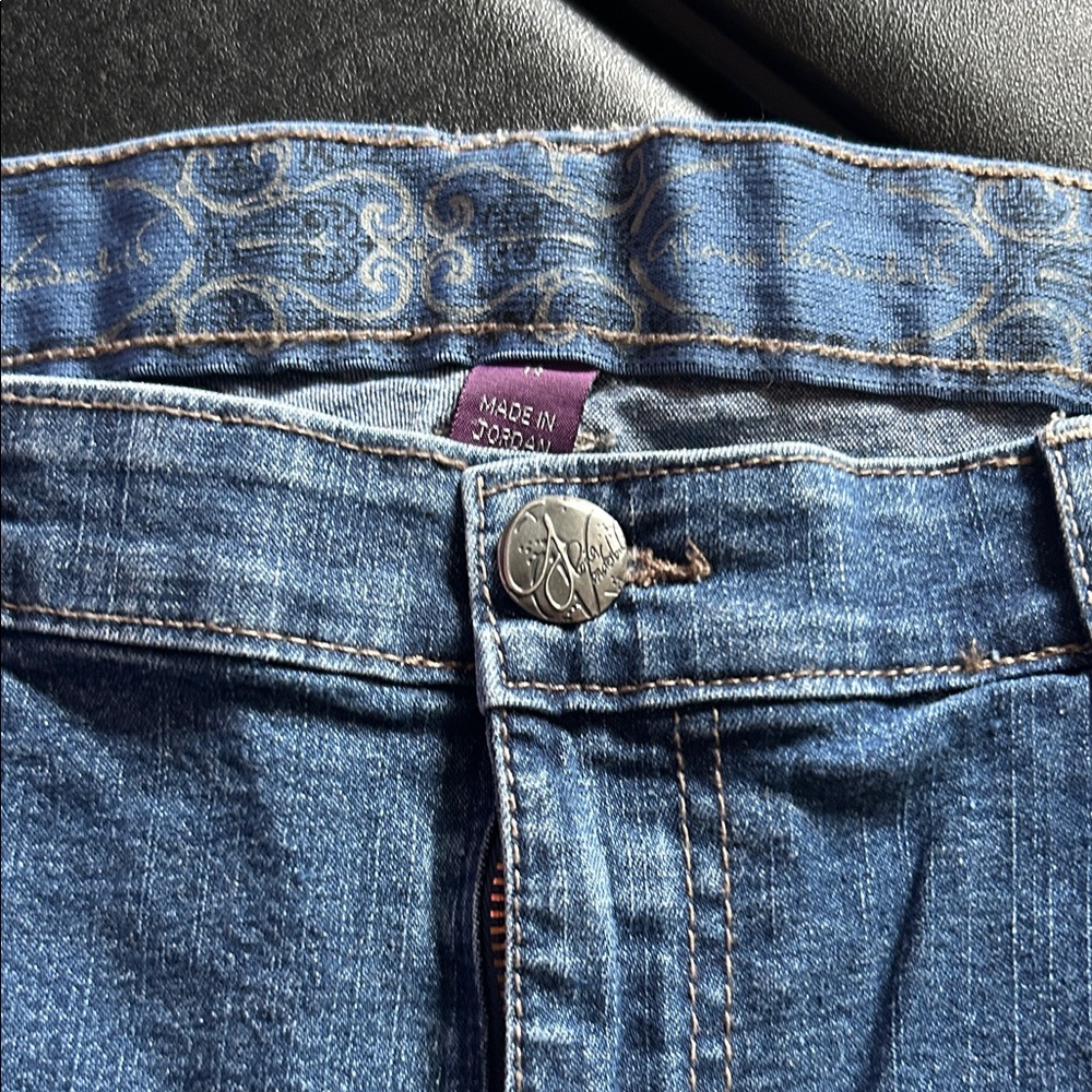 Gloria Vanderbilt Dark Blue Jeans